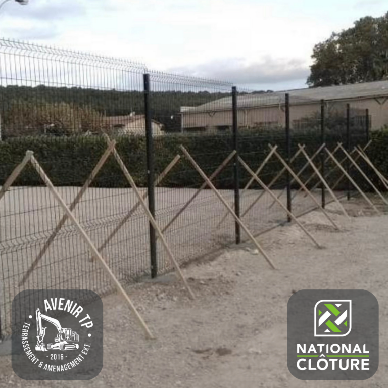 installation d'une clôture en collaboration avec la société avenir tp